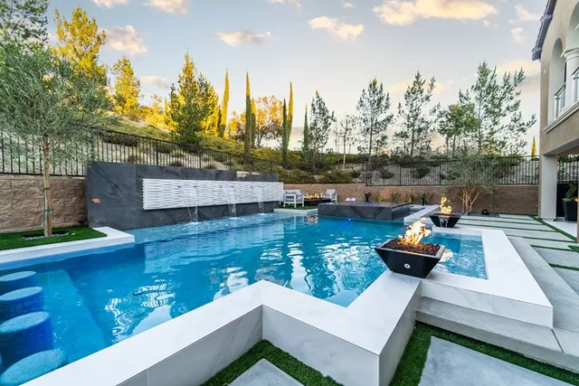 Discover the Best Vinyl Pool Builders in NJ for a Luxurious Backyard Escape