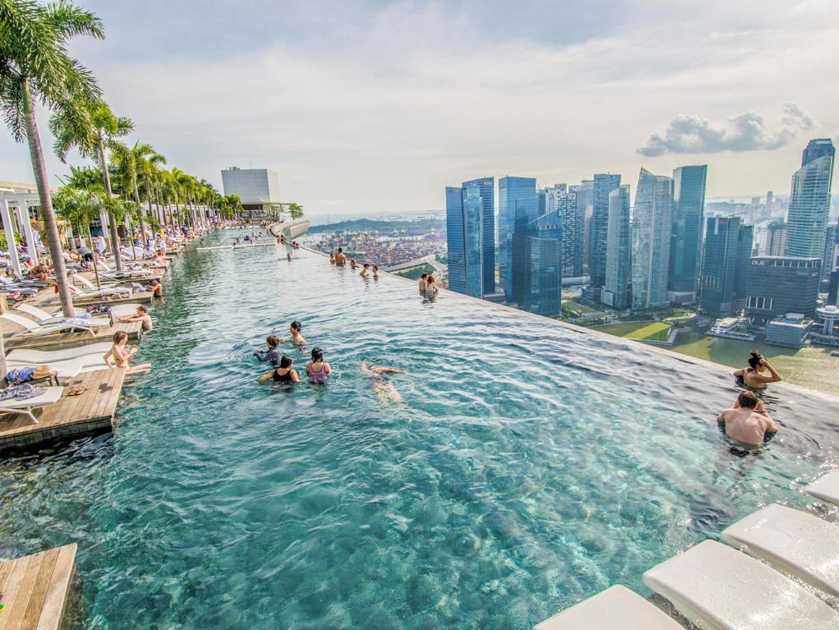 hotel with infinity pool
